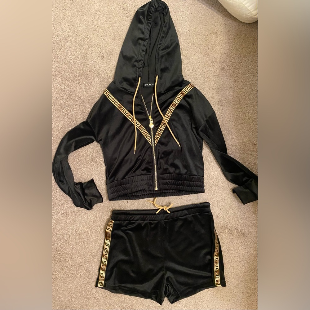 ChicMe set